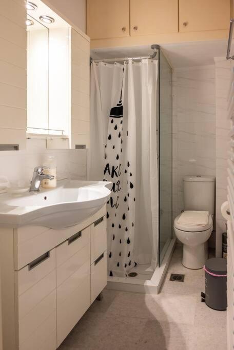 Apartamento Athens Retreat 1-Bdr Apt Close To Metro Station Exterior foto